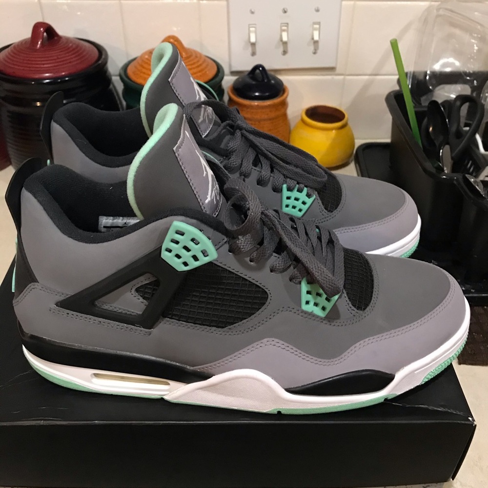 Retro Jordan 4 Glo sz 12/5 - Picture 5 of 10